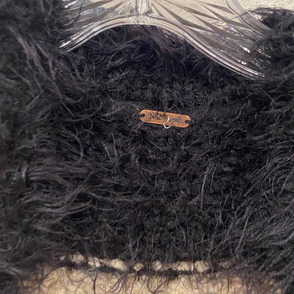 FREE PEOPLE Picture Perfect Shag Fuzzy Vest Size XS EUC - Picture 4 of 5